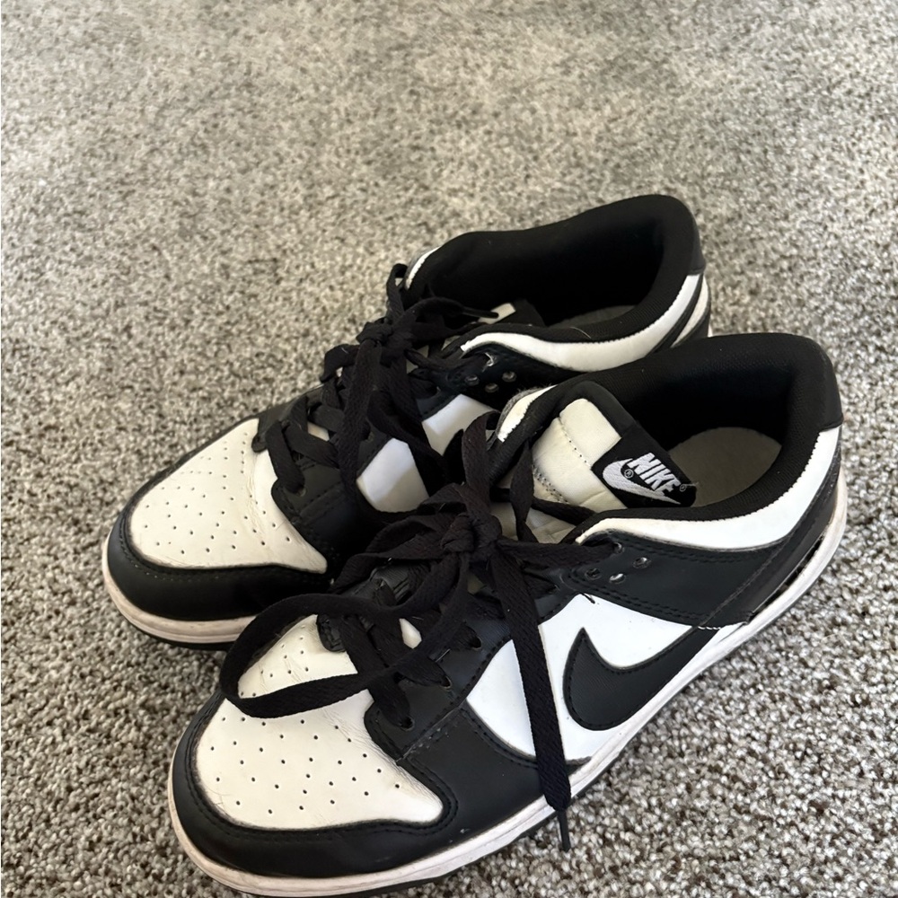 Nike Kids Black and White Sneakers Lowtop Sneakers
